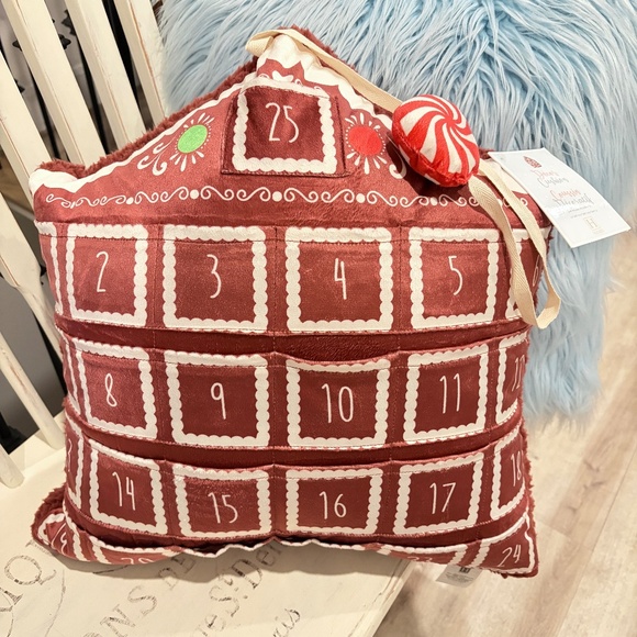 Advent Calendar, Gingerbread House, Pillow, Plush, Sofa Cushion, NEW, With Tags - Picture 3 of 12